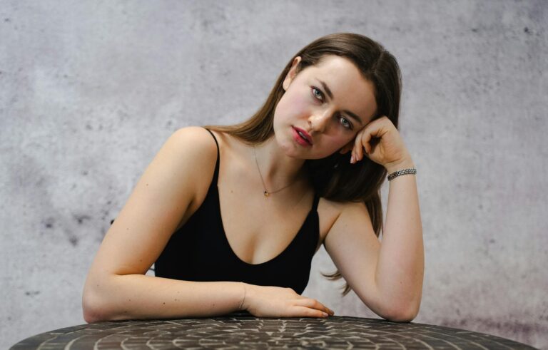 Dartpfeile in Nahaufnahme mit Pflege und Reinigung für langlebige Nutzung