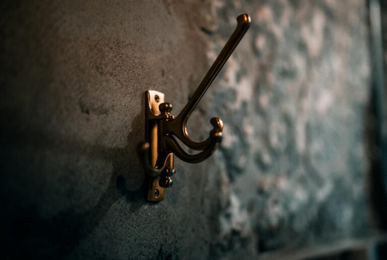 Illustration zum Thema Wandhalterung stabil